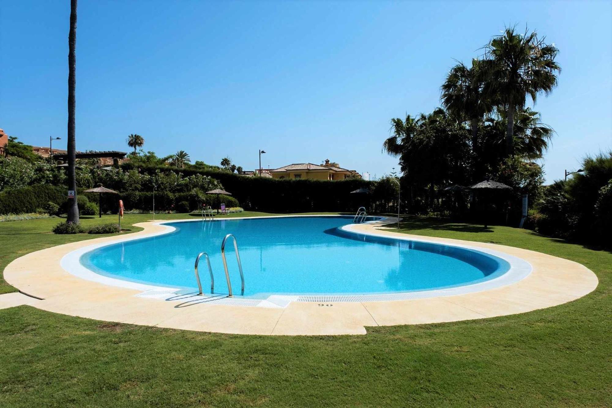 Bougainvillea Bay Estepona Exterior photo