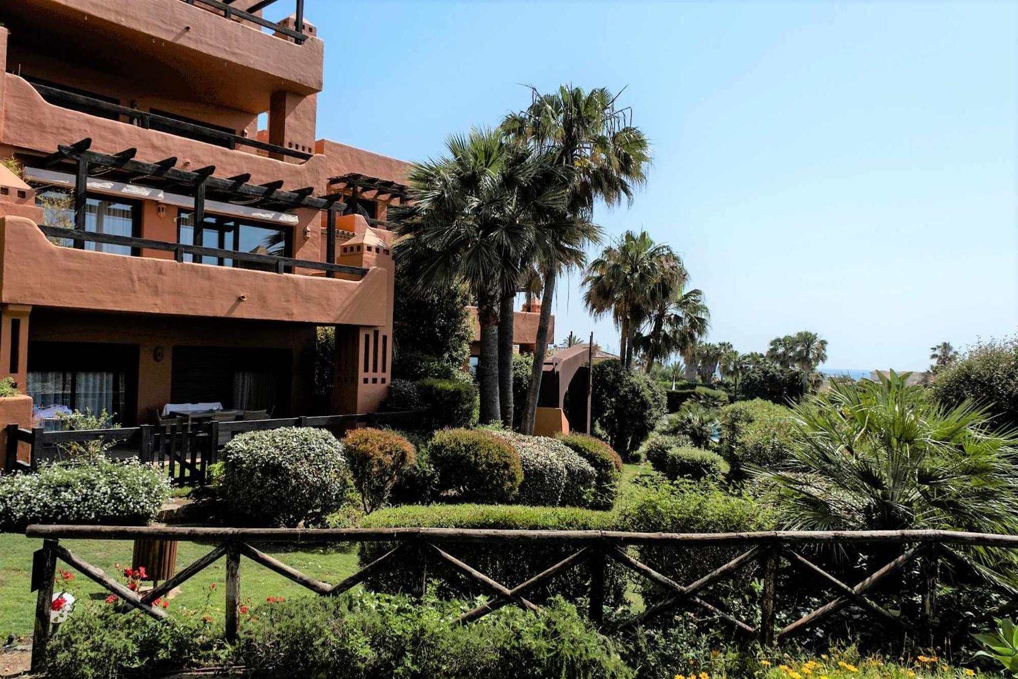 Bougainvillea Bay Estepona Exterior photo