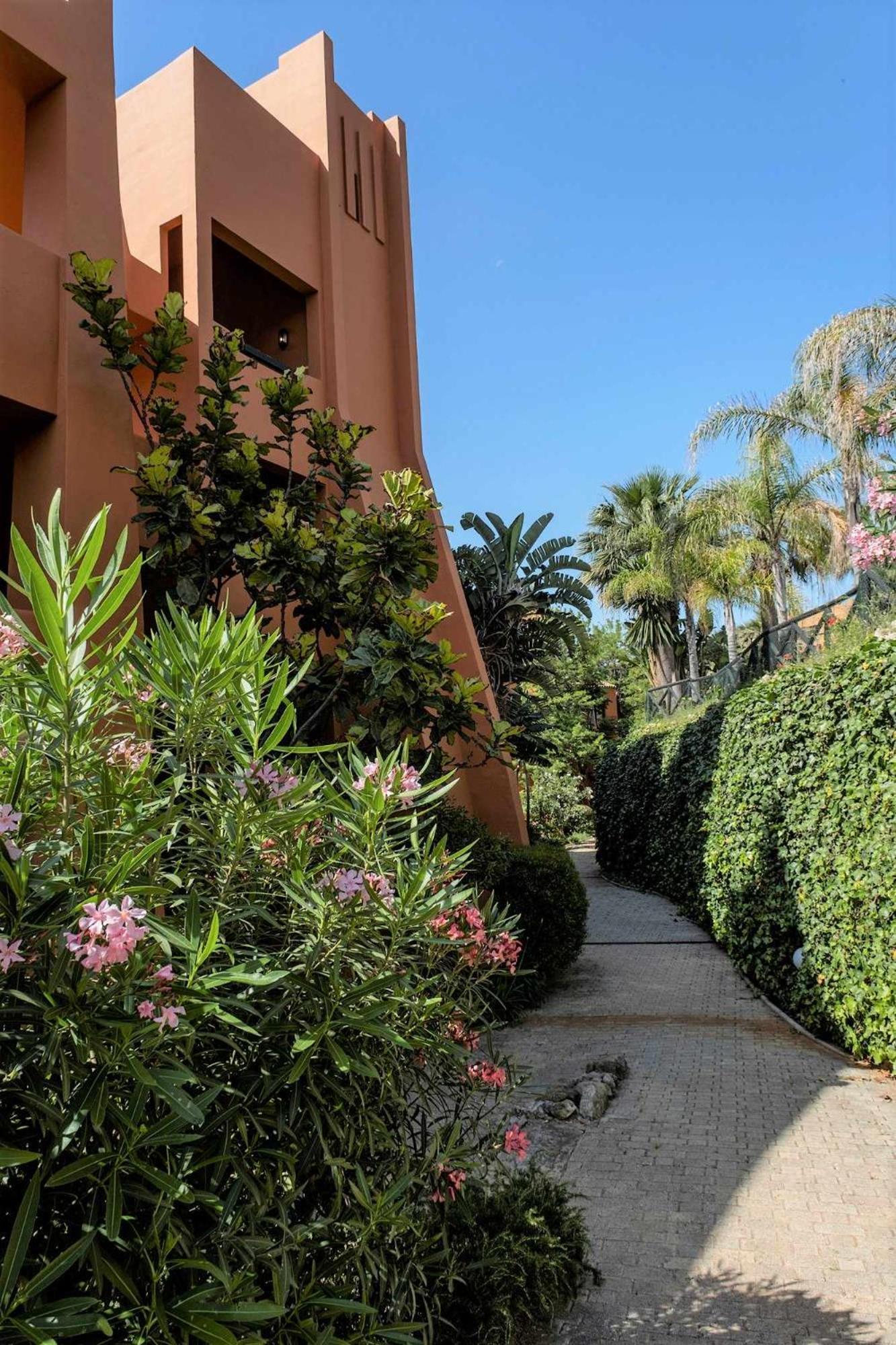 Bougainvillea Bay Estepona Exterior photo